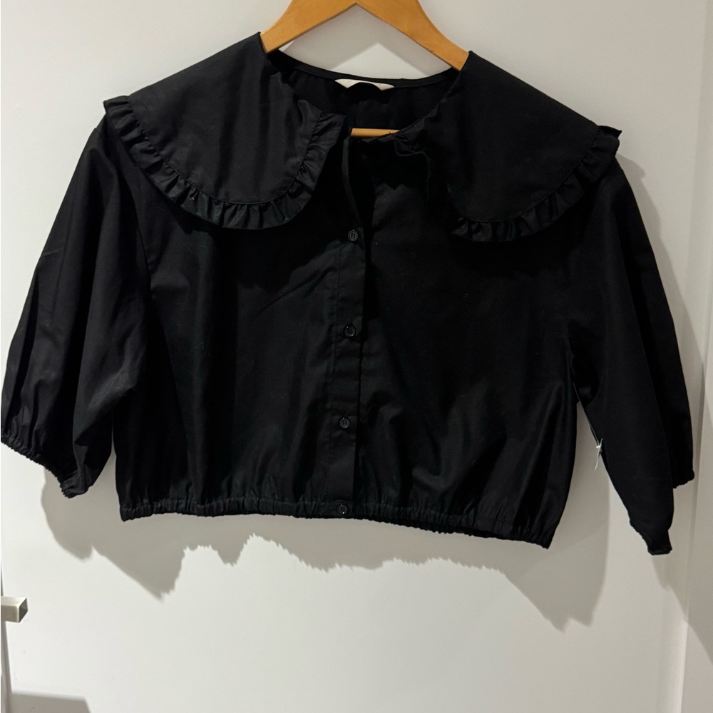 Cute Black Blouse with Ruffled Peter Pan Collar (12-14, NWT)